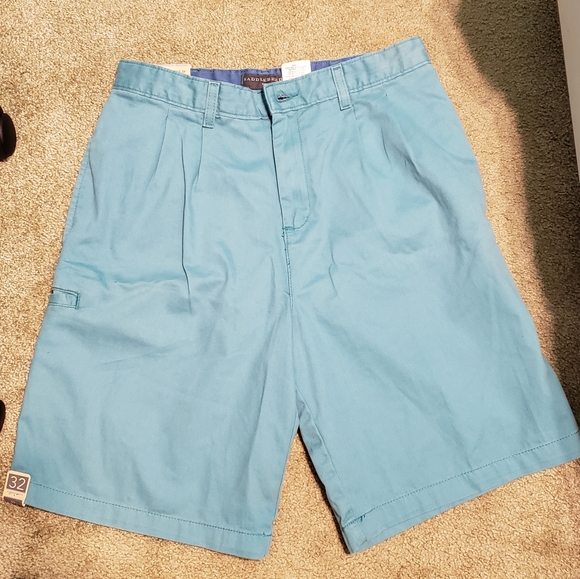 Men's  shorts - Picture 1 of 3